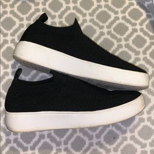 🌟STEVE MADDEN slip on🌟